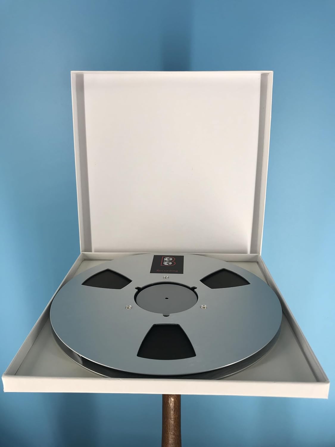 1/4" x 2500' MASTER Series Reel To Reel Tape on 10.5" NAB Metal Reel 1.5 Mil image