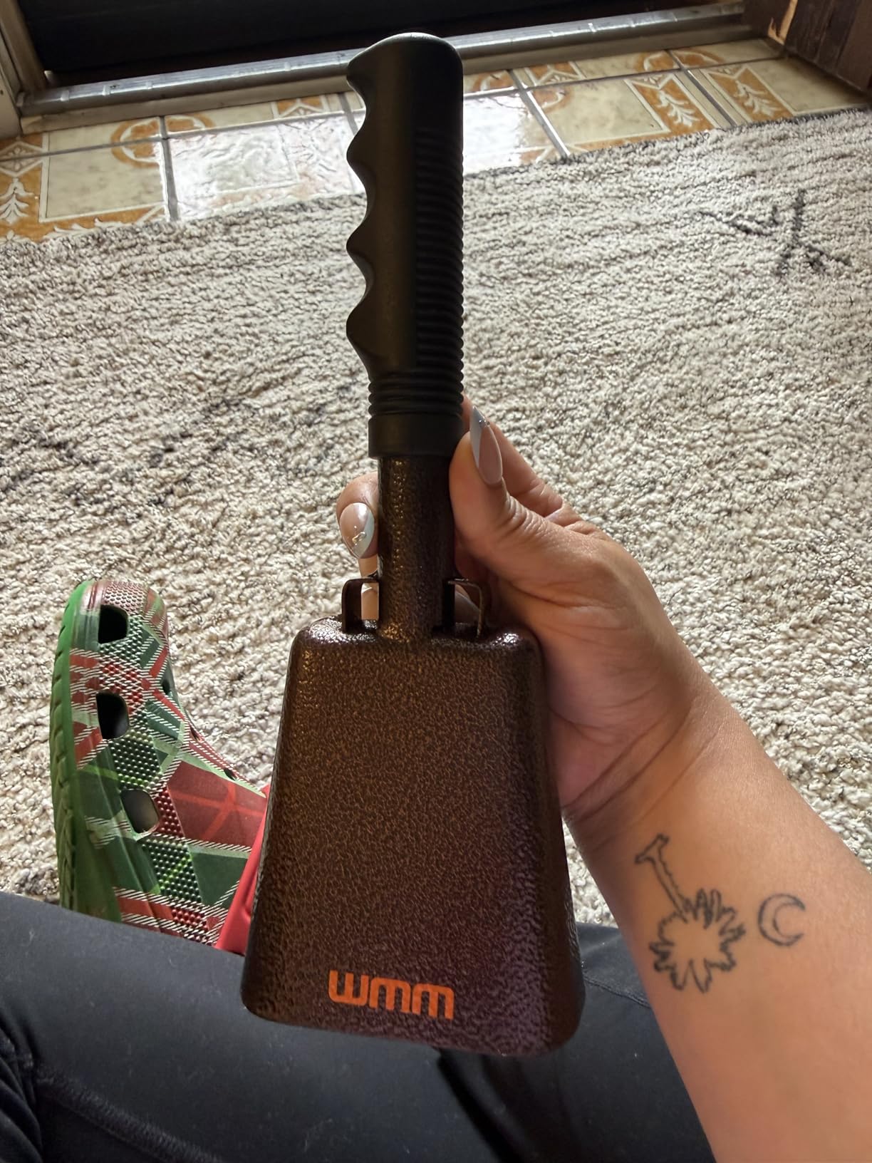 10 Inch Steel Cowbell with Handle Cheering Bell for Sports Events Large Solid School Bells &...