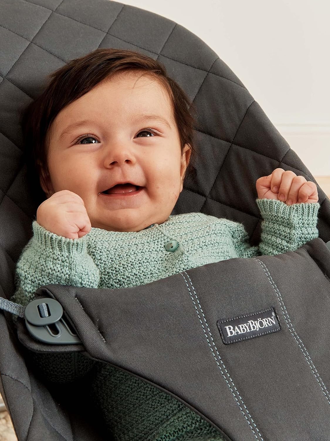 BabyBjörn Bouncer Bliss, Anthracite, Woven, Classic Quilt | 2-in-1 Adjustable Baby Bouncer...