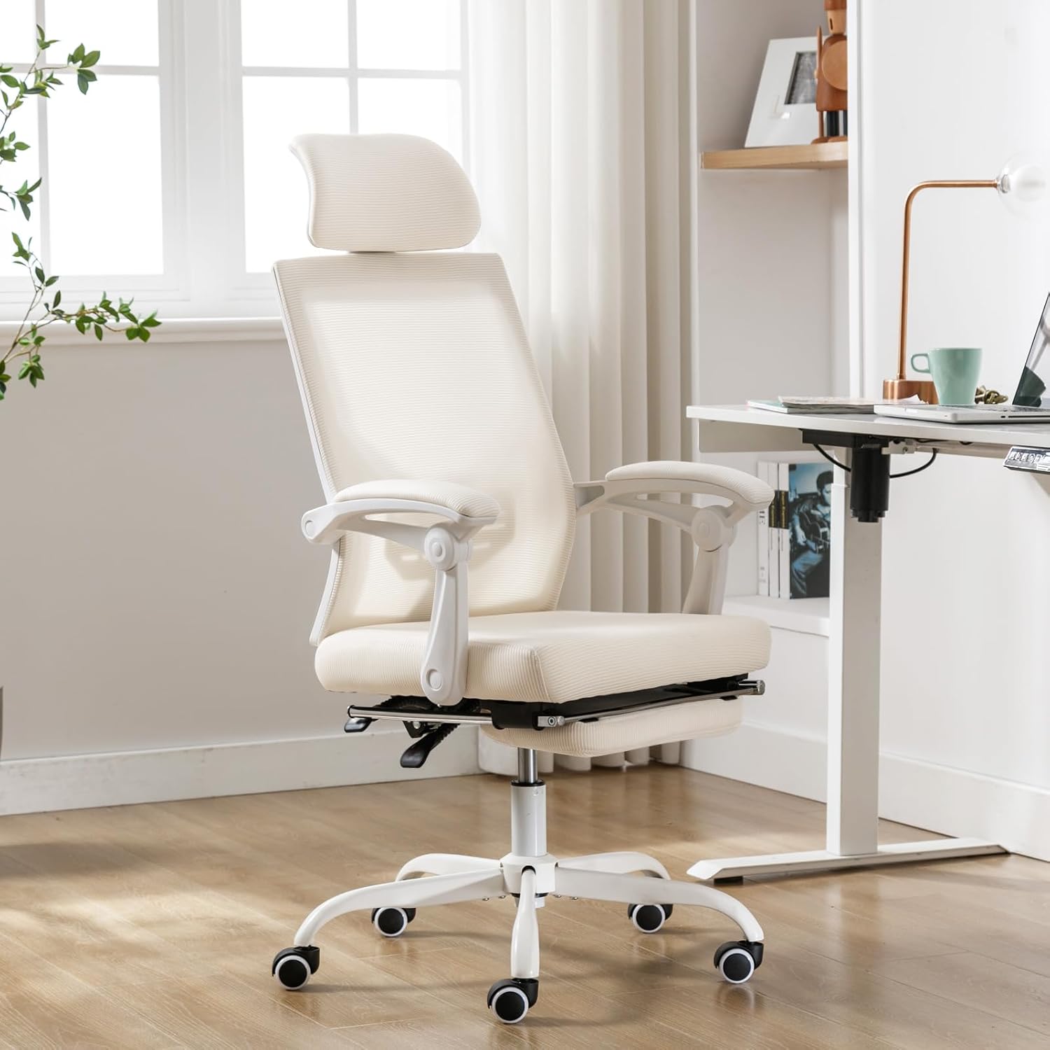 Qulomvs Mesh Ergonomic Office Chair with Footrest Home Office Desk Chair with Headrest and...