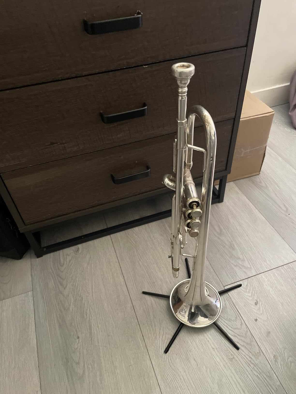 Trumpet Stand Portable Metal 5-Leg Trumpet Stand Holder Foldable Trumpet Holder Accessories...